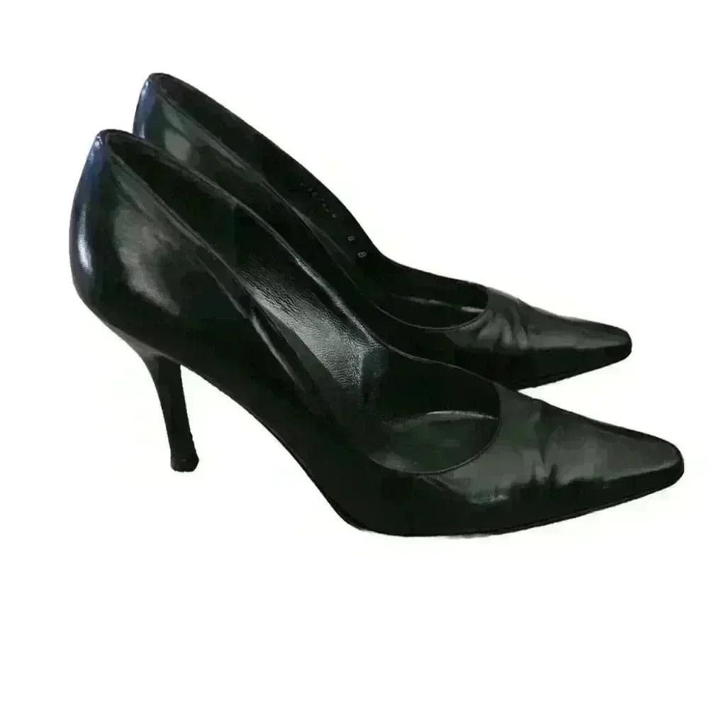Stewart Weitzman Women's Black Leather Pointed Toe Pump 8